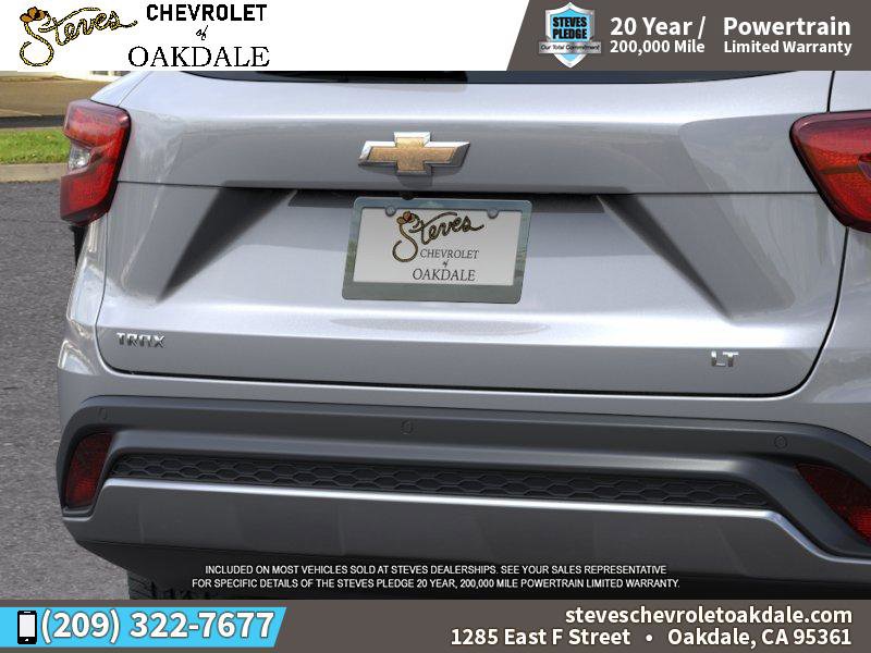 New 2026 Chevrolet Trax LT w/ Driver Confidence Package FWD image 14