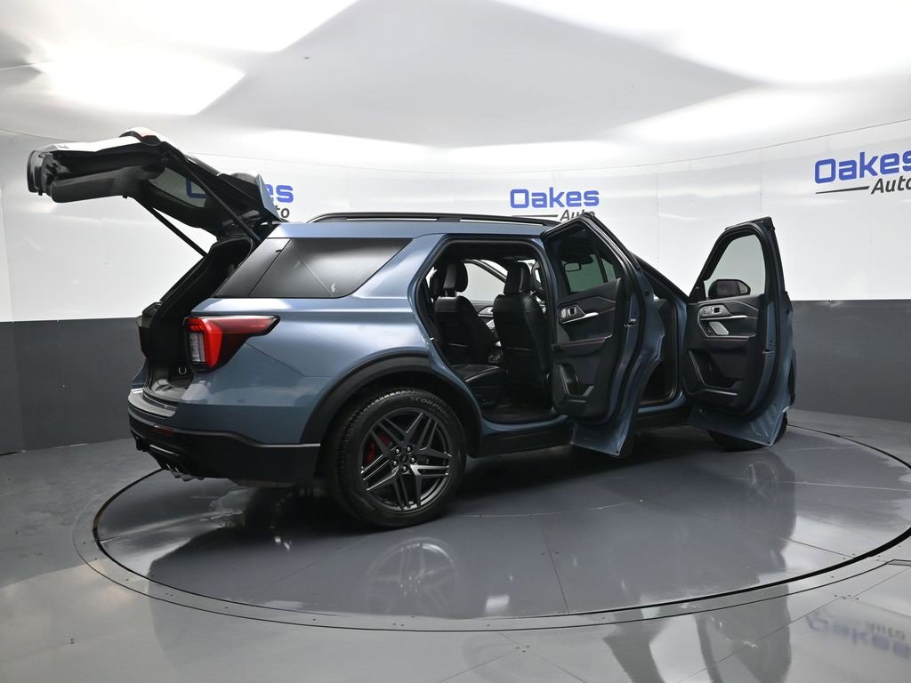 Used 2025 Ford Explorer ST w/ Sun And Sound Package image 59