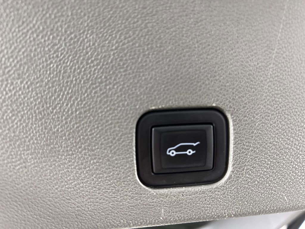 Used 2023 Cadillac XT6 Premium Luxury w/ Technology Package image 24