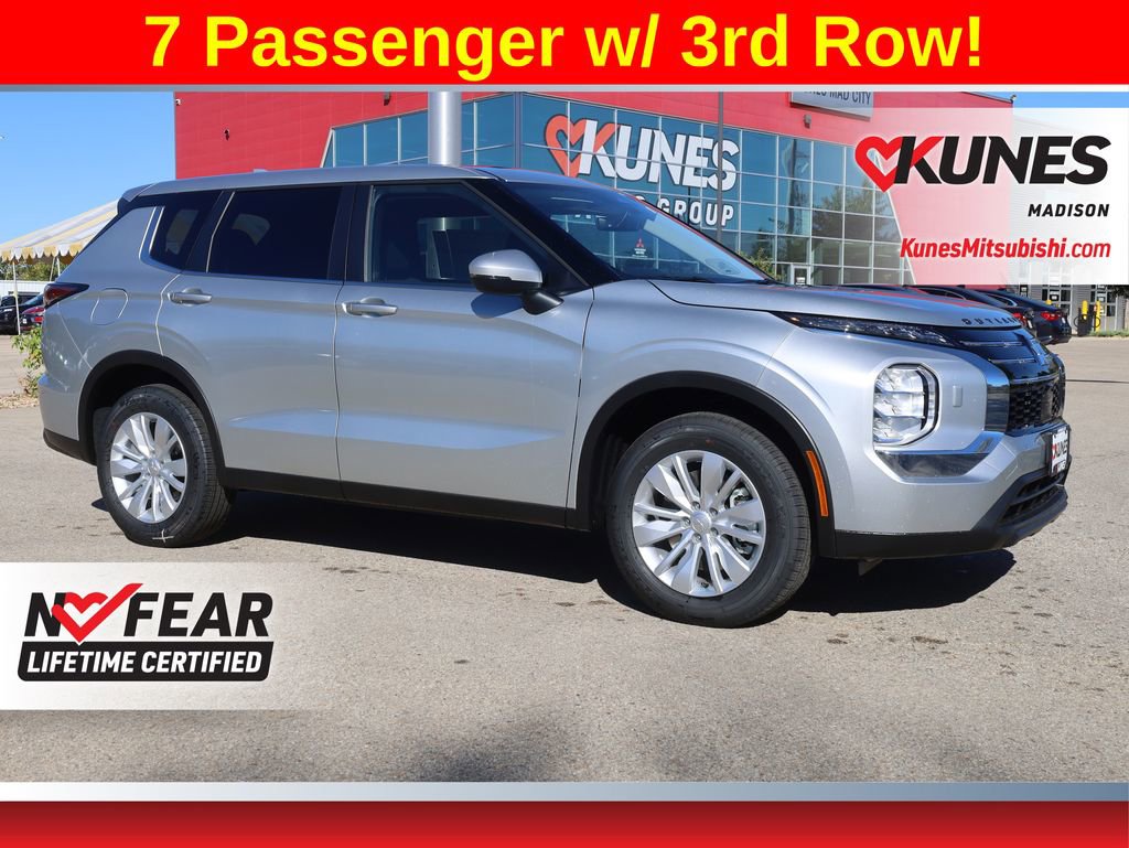 New 2025 Mitsubishi Outlander ES