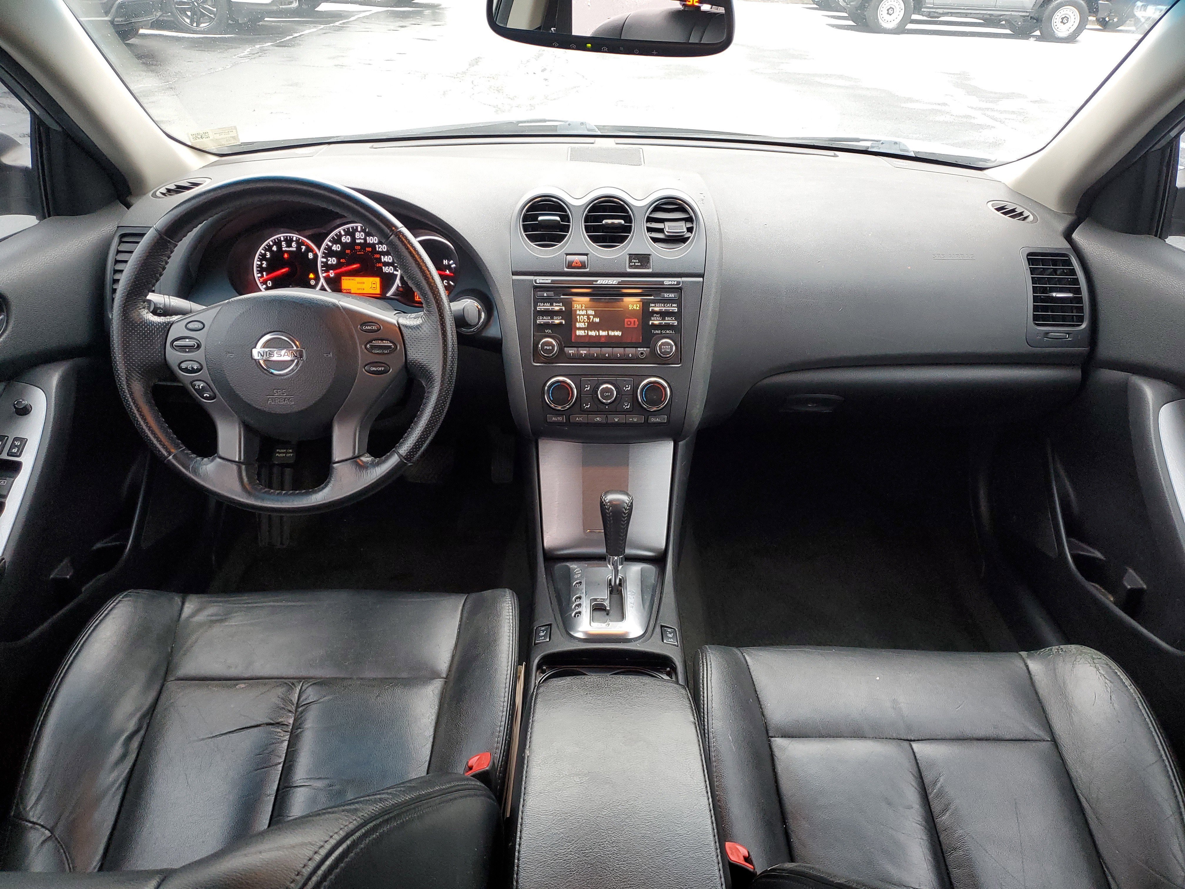 Used 2012 Nissan Altima 3.5 SR w/ Sport Pkg image 12