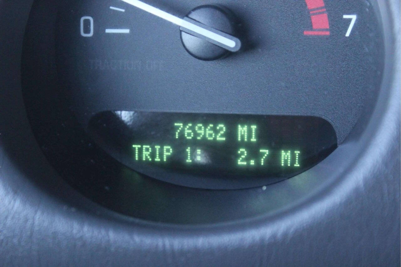Used 2004 Buick Le Sabre Custom FWD image 9