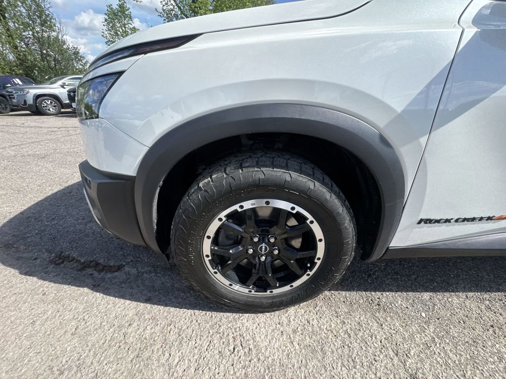 Used 2023 Nissan Pathfinder Rock Creek AWD/4WD image 10