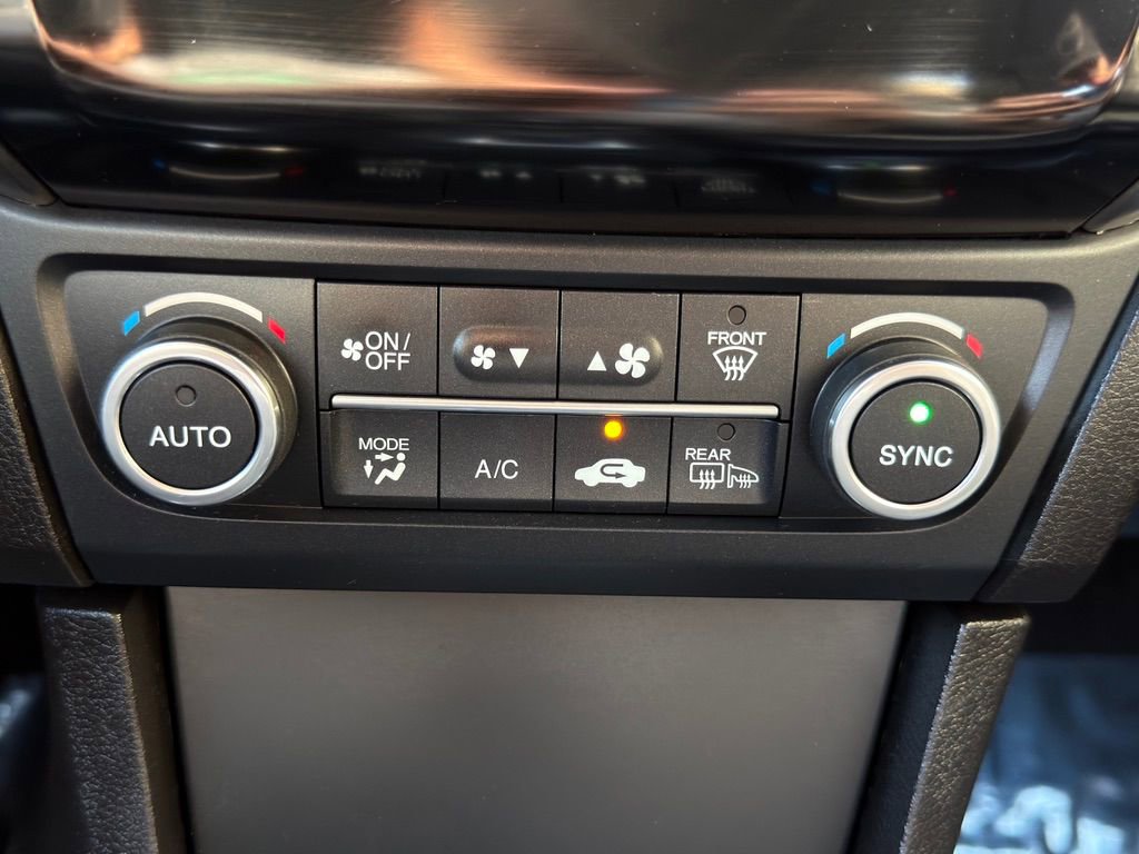 Used 2019 Acura ILX image 39