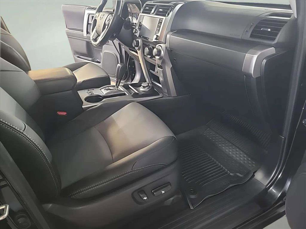 Used 2023 Toyota 4Runner SR5 Premium w/ Moonroof Package image 32