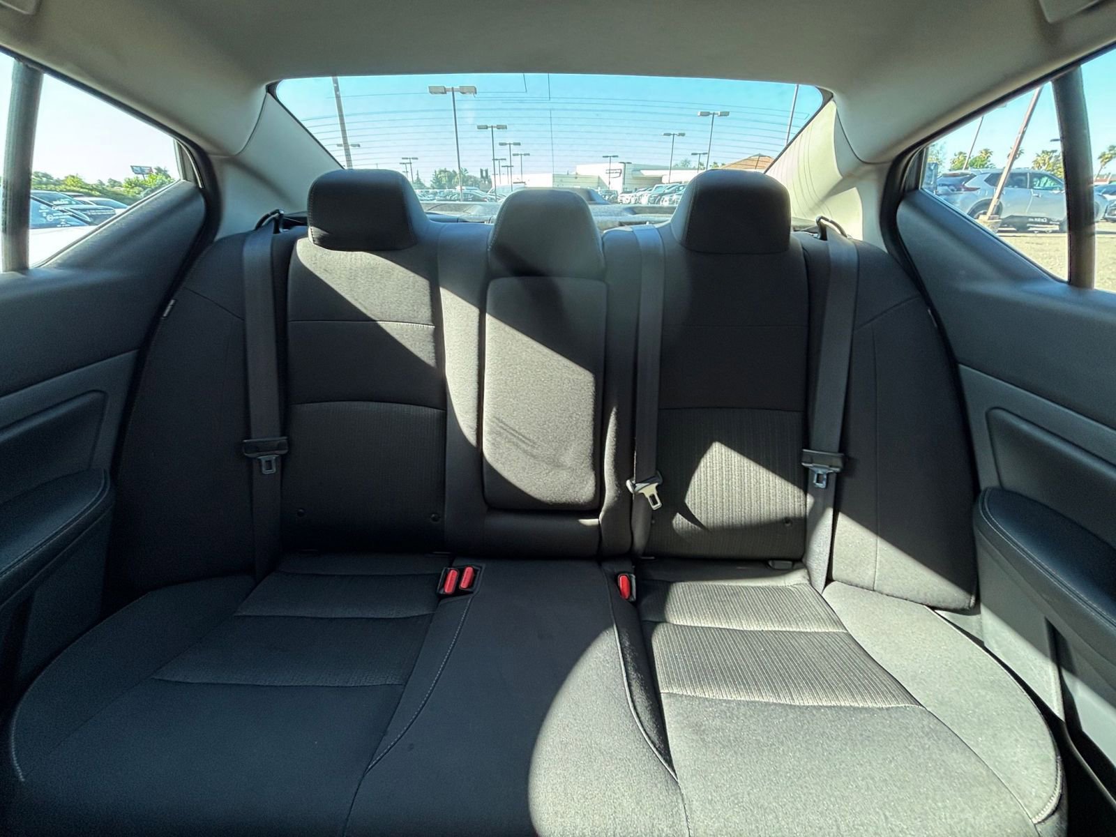 Used 2025 Nissan Altima 2.5 SV FWD image 39