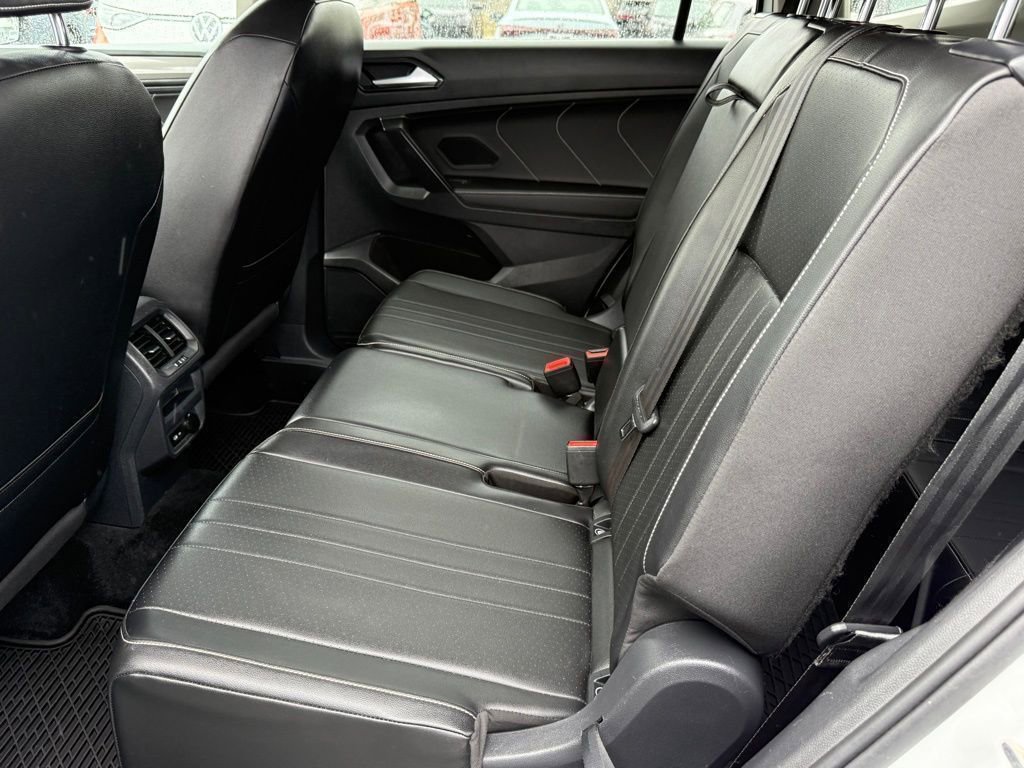 Used 2022 Volkswagen Tiguan SE FWD image 27