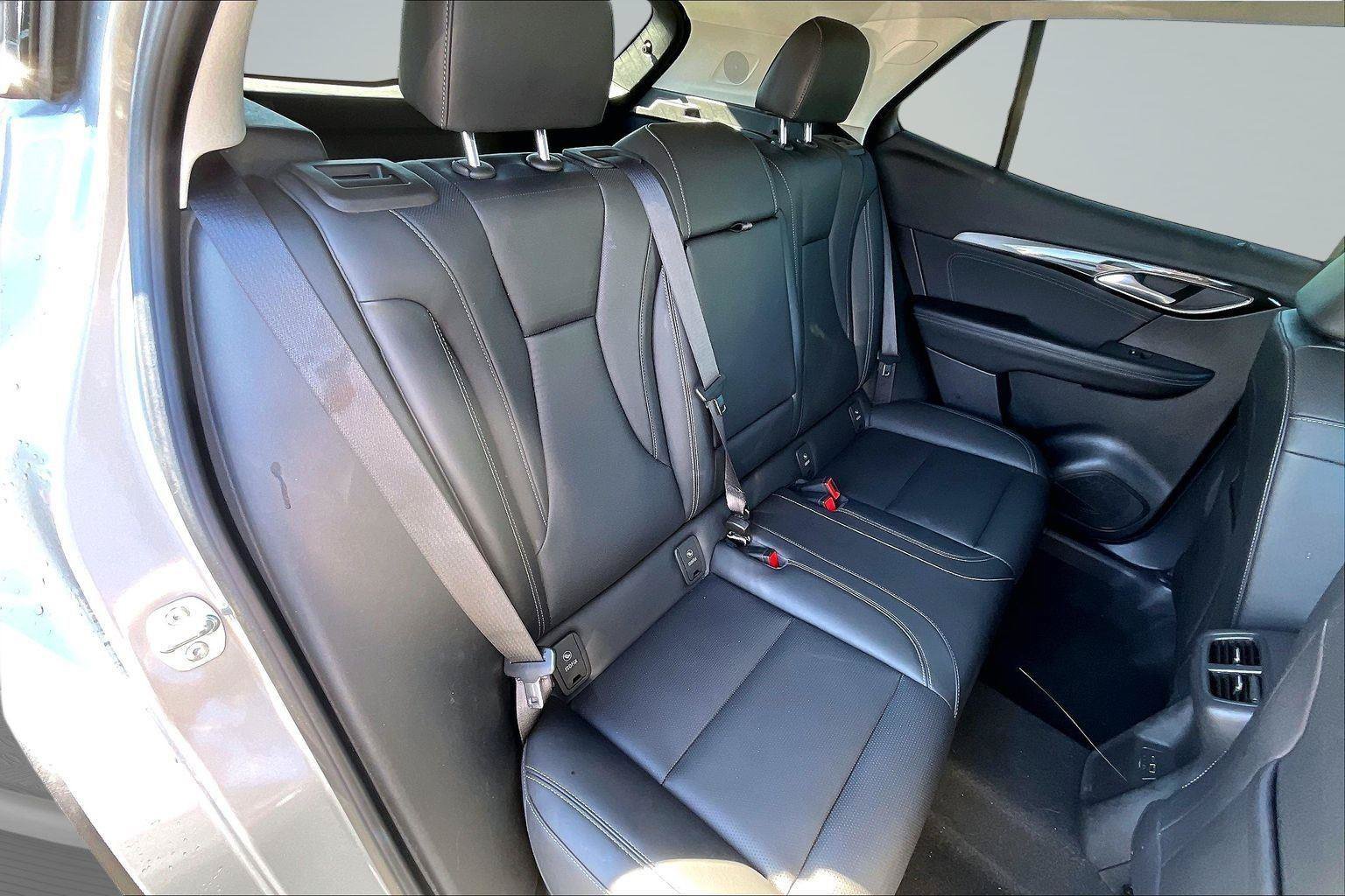 Used 2024 Buick Envision Preferred AWD/4WD image 26