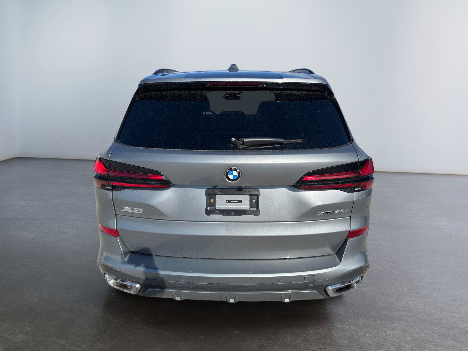 Used 2025 BMW X5 xDrive40i AWD/4WD image 14