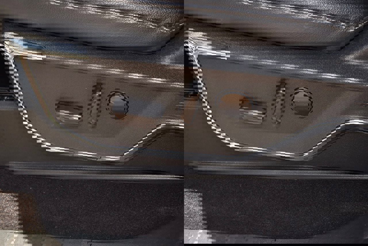 Certified 2023 Ford F150 Lariat w/ Trailer Tow Package AWD/4WD image 37