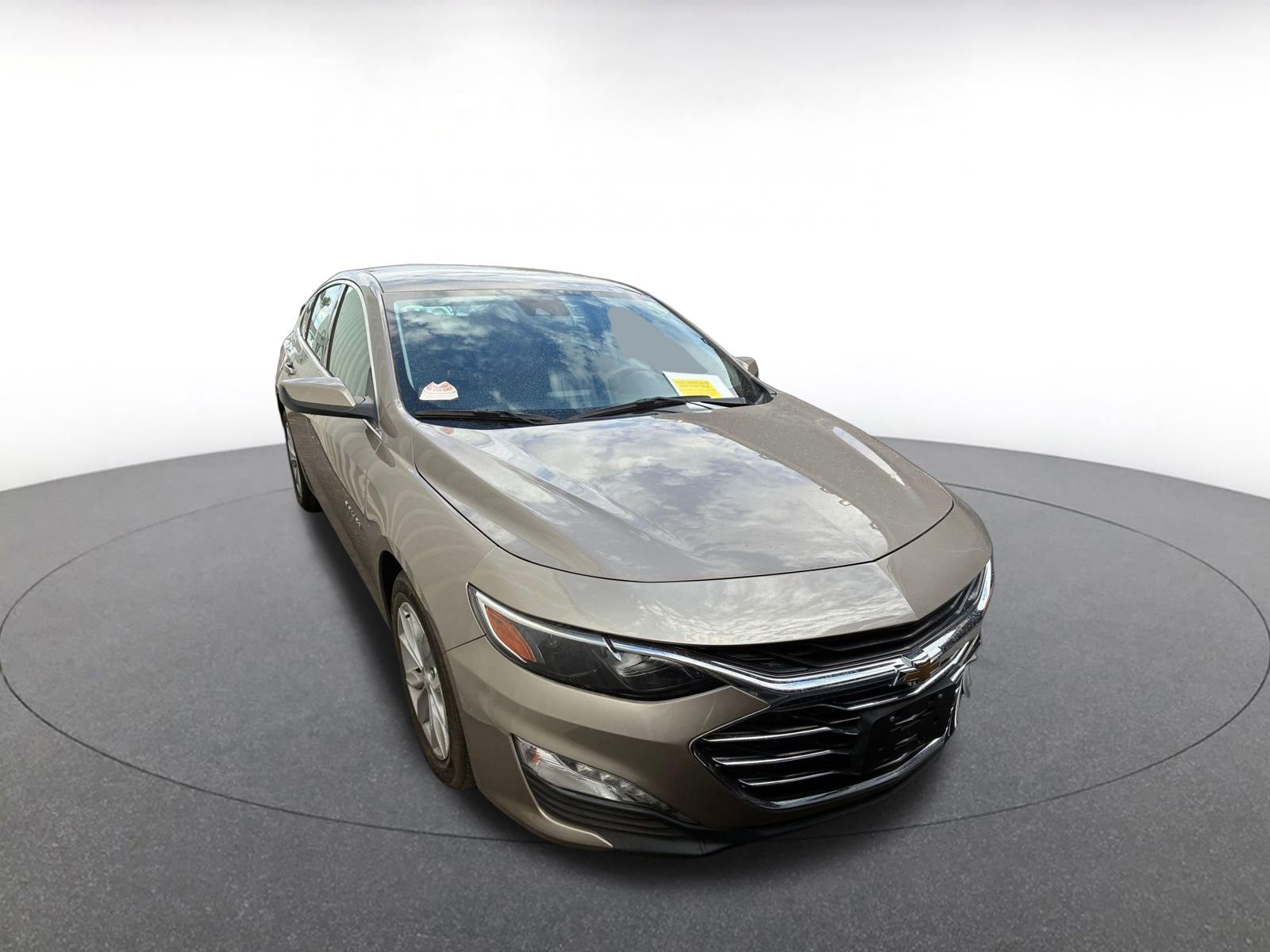 Used 2024 Chevrolet Malibu LT image 1