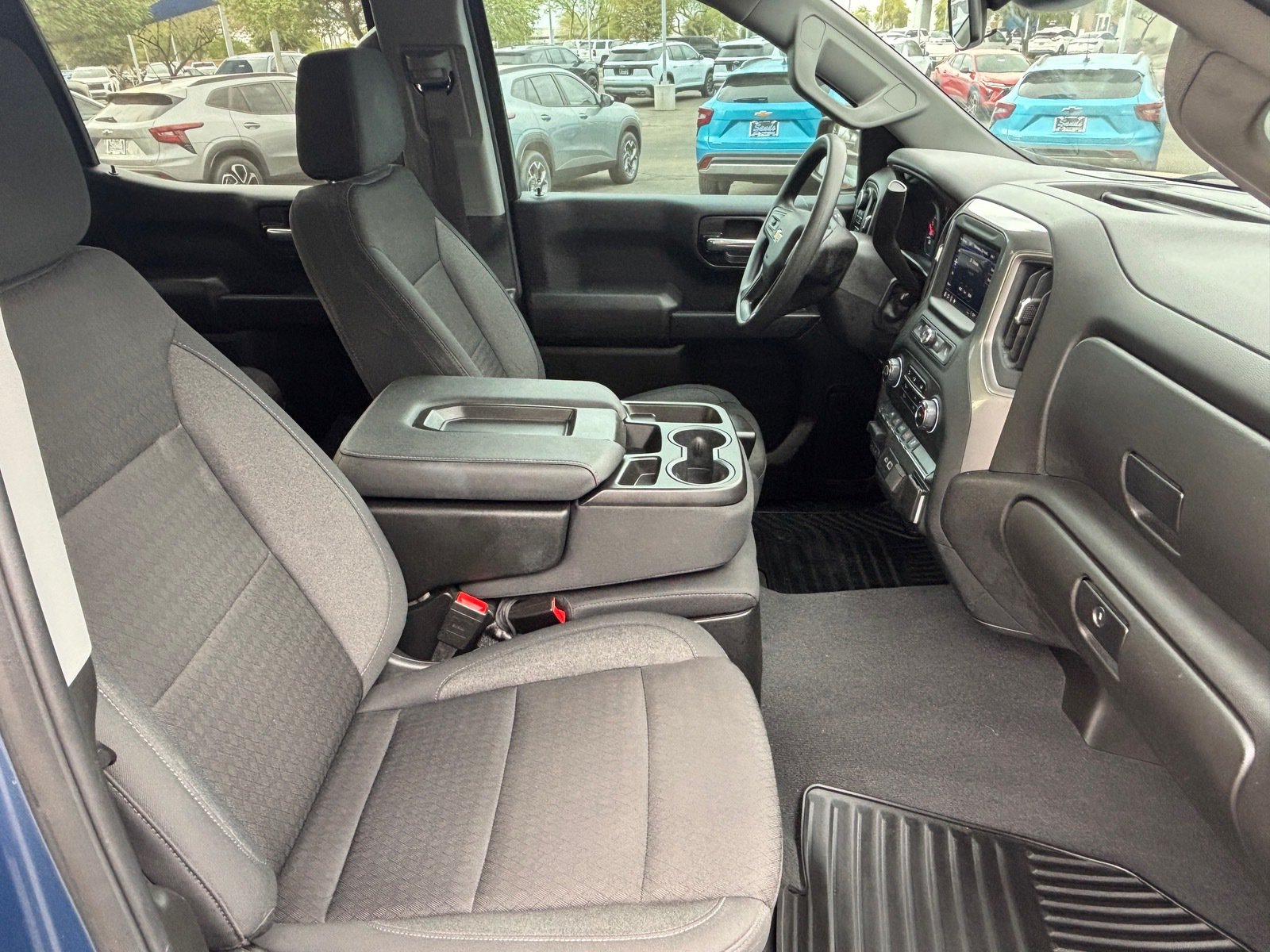 Used 2024 Chevrolet Silverado 1500 Custom w/ Turbomax Blackout Package AWD/4WD image 30