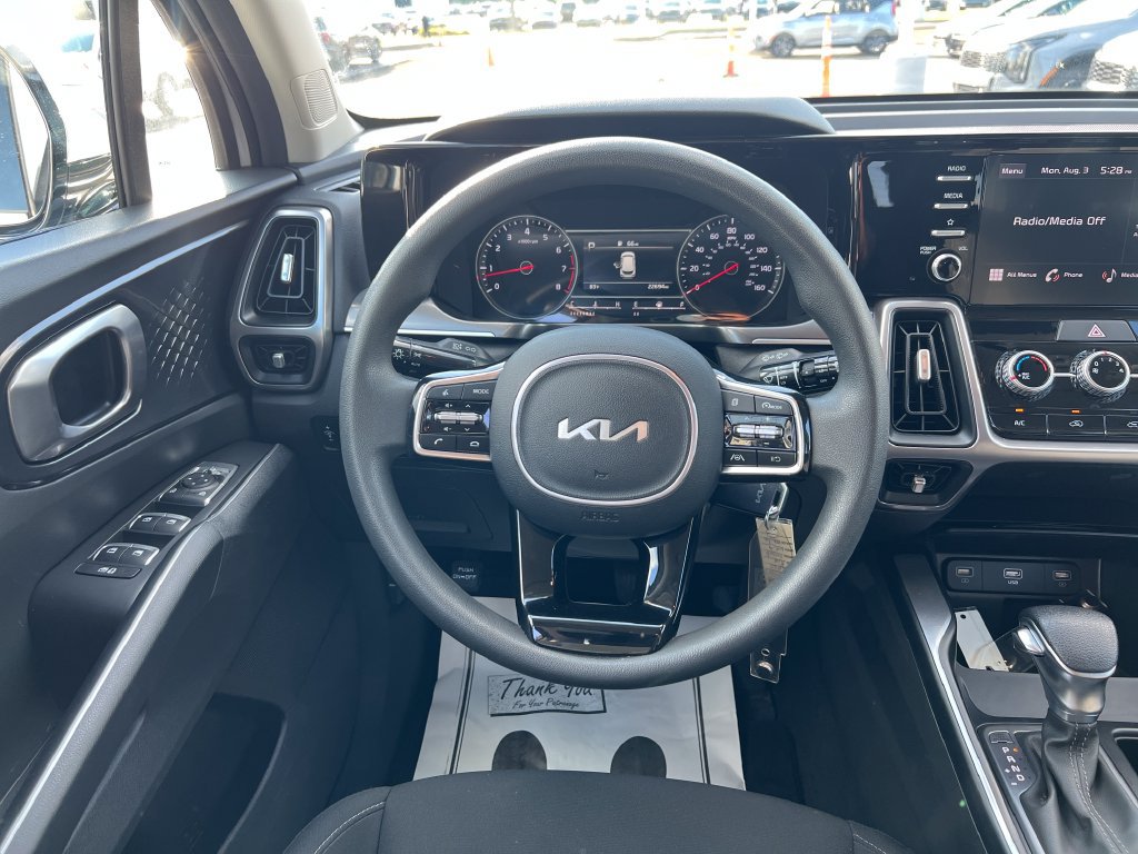Certified 2023 Kia Sorento LX AWD/4WD image 15
