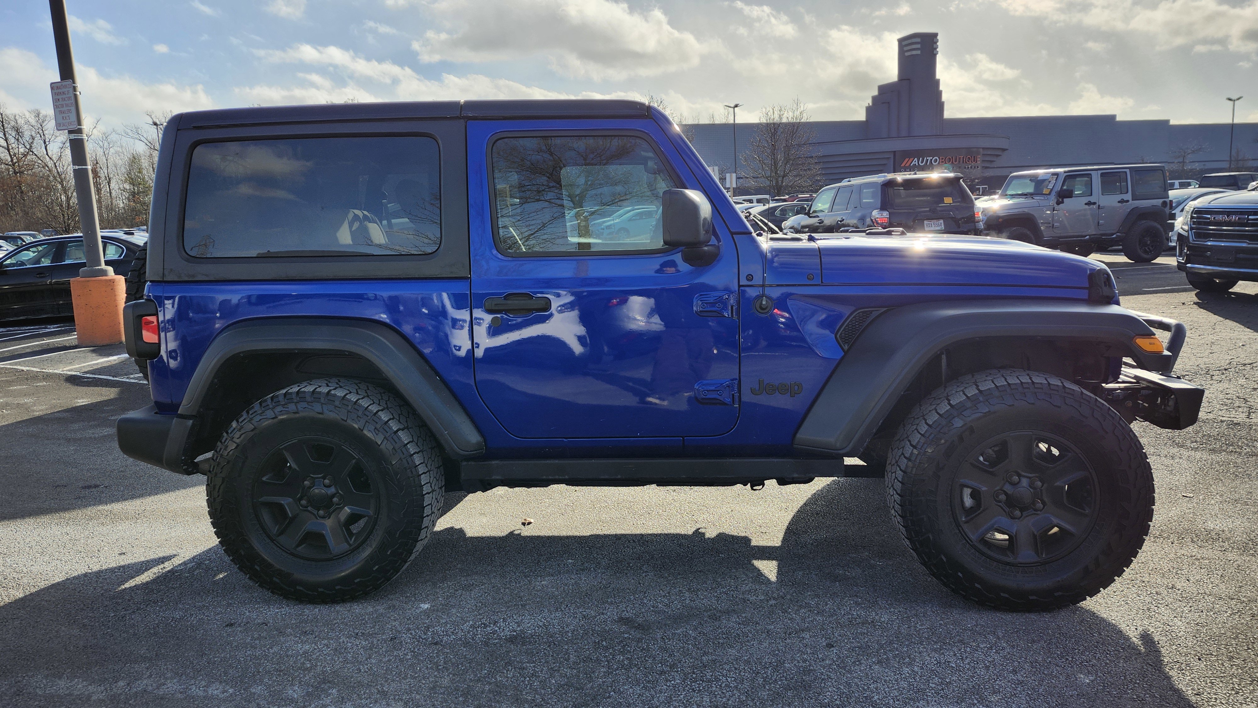 Used 2019 Jeep Wrangler Sport S image 10
