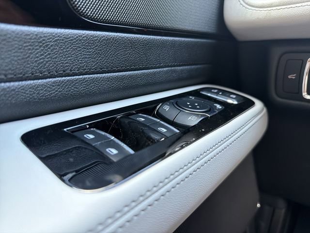 New 2026 Lincoln Aviator AWD image 13