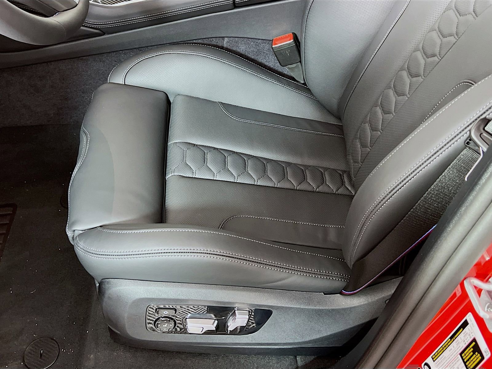 New 2026 BMW X5 M Competition w/ Executive Package image 22