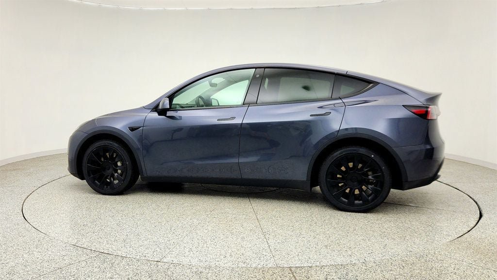 Used 2023 Tesla Model Y Long Range AWD/4WD image 8