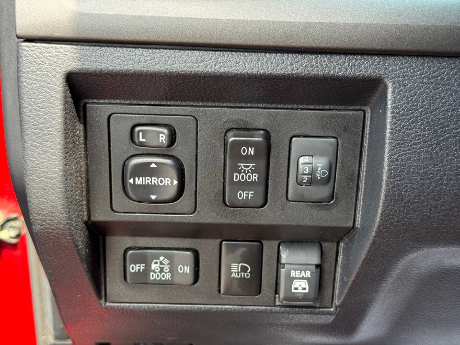 Used 2021 Toyota Tundra SR5 AWD/4WD image 34