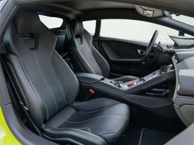 Used 2016 Lamborghini Huracan LP 610-4 Avio AWD/4WD image 22