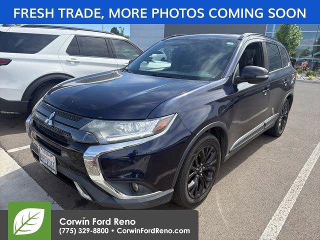 Used 2019 Mitsubishi Outlander LE FWD image 3