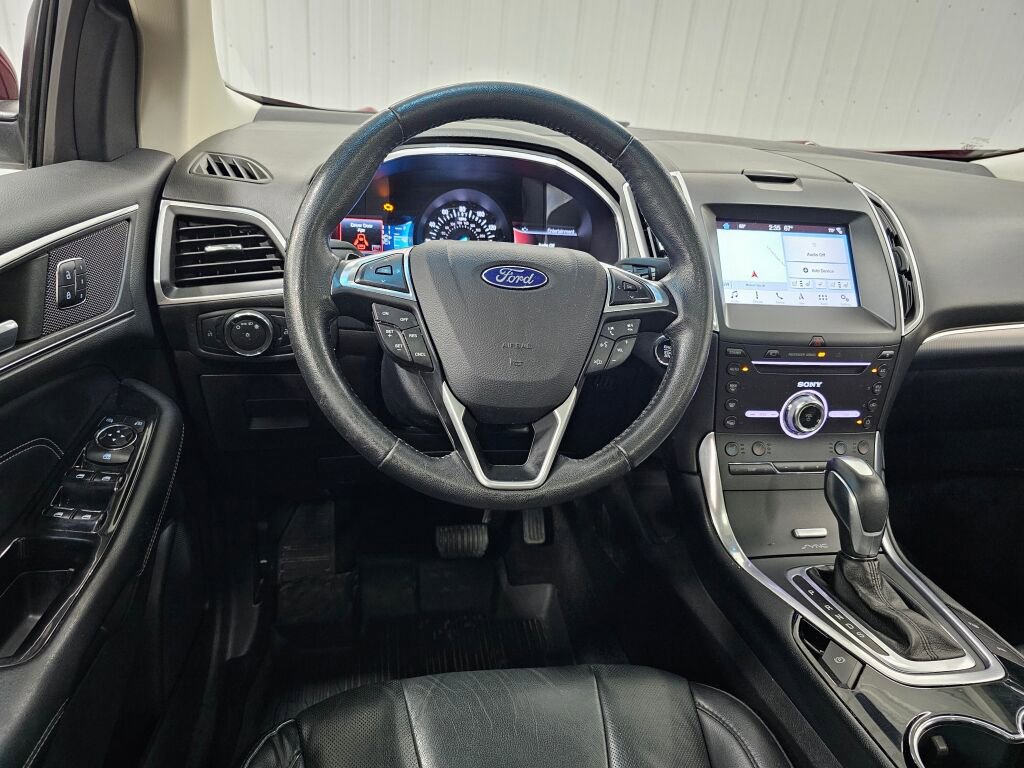 Used 2017 Ford Edge Titanium w/ Equipment Group 302A AWD/4WD image 16