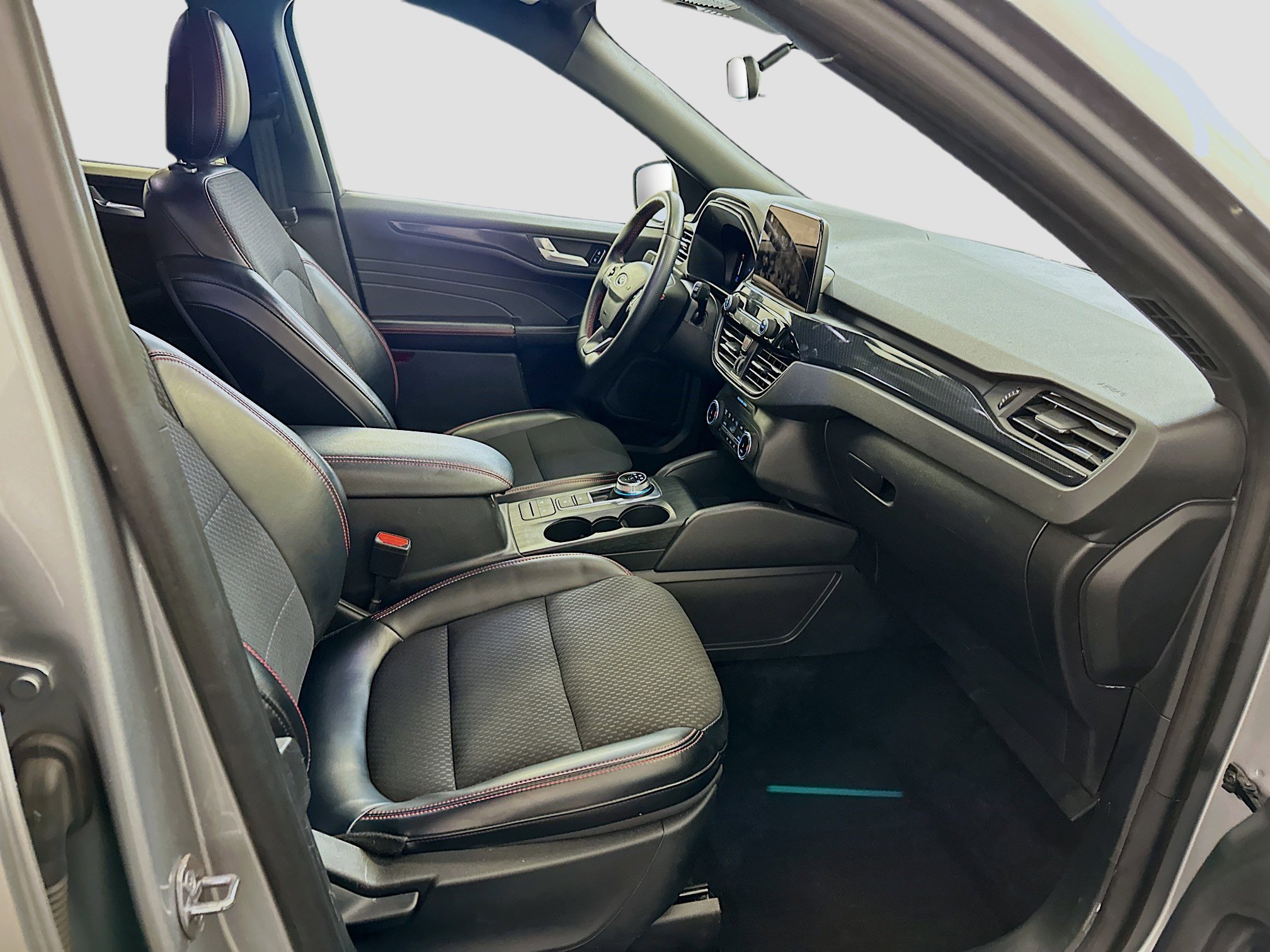 Used 2024 Ford Escape ST-Line image 33