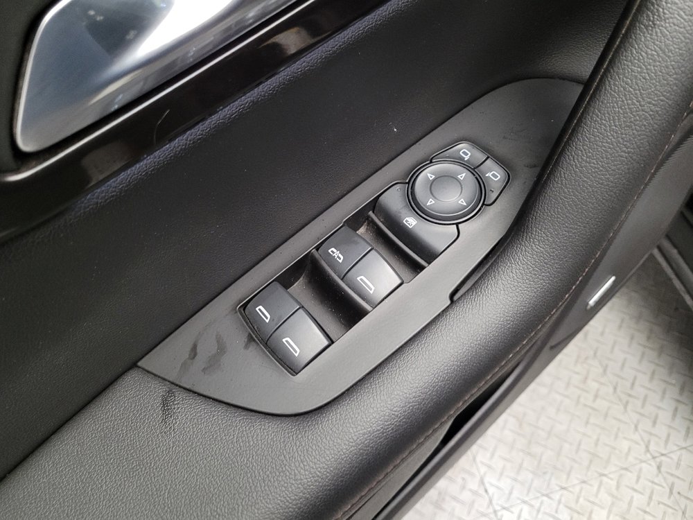 Used 2019 Chevrolet Blazer Premier FWD image 27