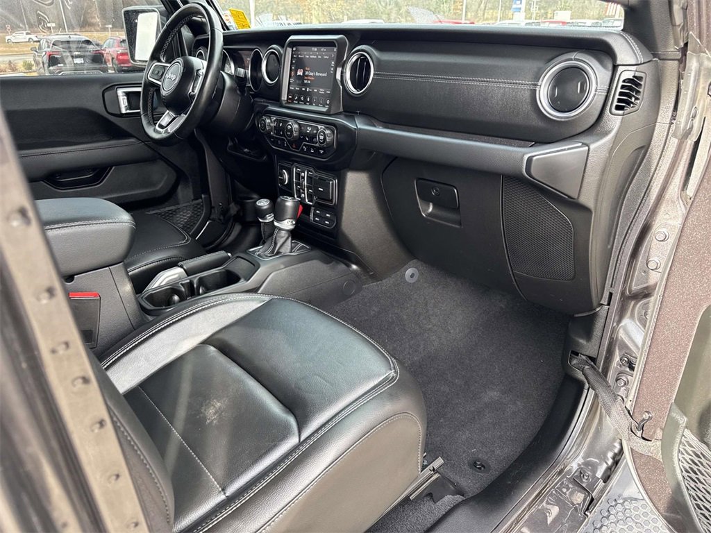 Used 2021 Jeep Wrangler Unlimited Sahara w/ Cold Weather Group image 27