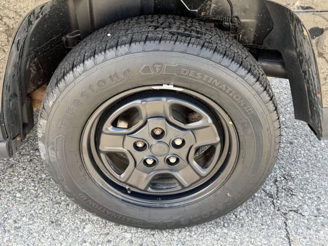 Used 2017 Jeep Patriot Sport image 21