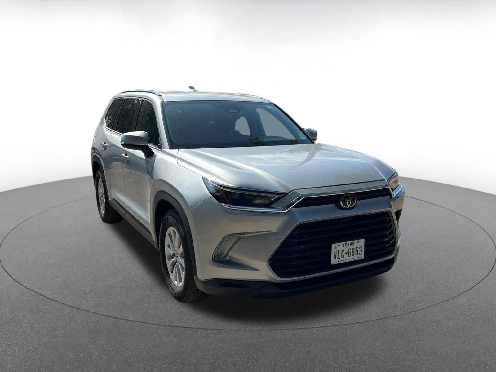 Used 2025 Toyota Grand Highlander FWD image 1