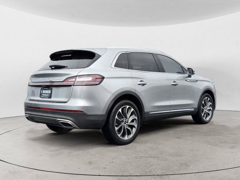 Used 2023 Lincoln Nautilus Reserve FWD image 3