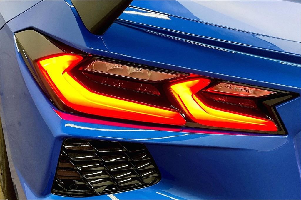 Used 2024 Chevrolet Corvette Stingray Preferred Cpe w/ Z51 Performance Package image 21