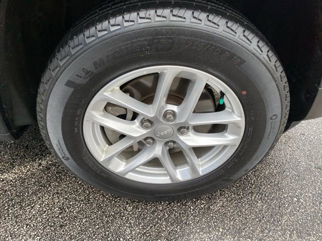 Used 2022 Jeep Grand Cherokee L Laredo w/ Luxury Tech Group I image 10