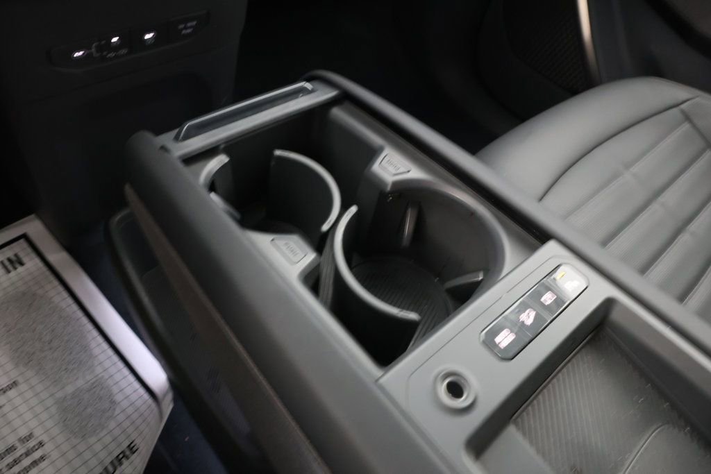 Used 2024 Kia EV9 Land image 17