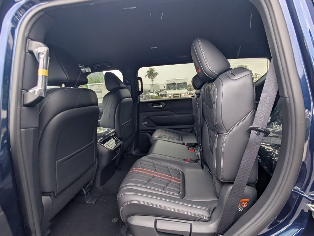 New 2026 Nissan Armada PRO-4X AWD/4WD image 12