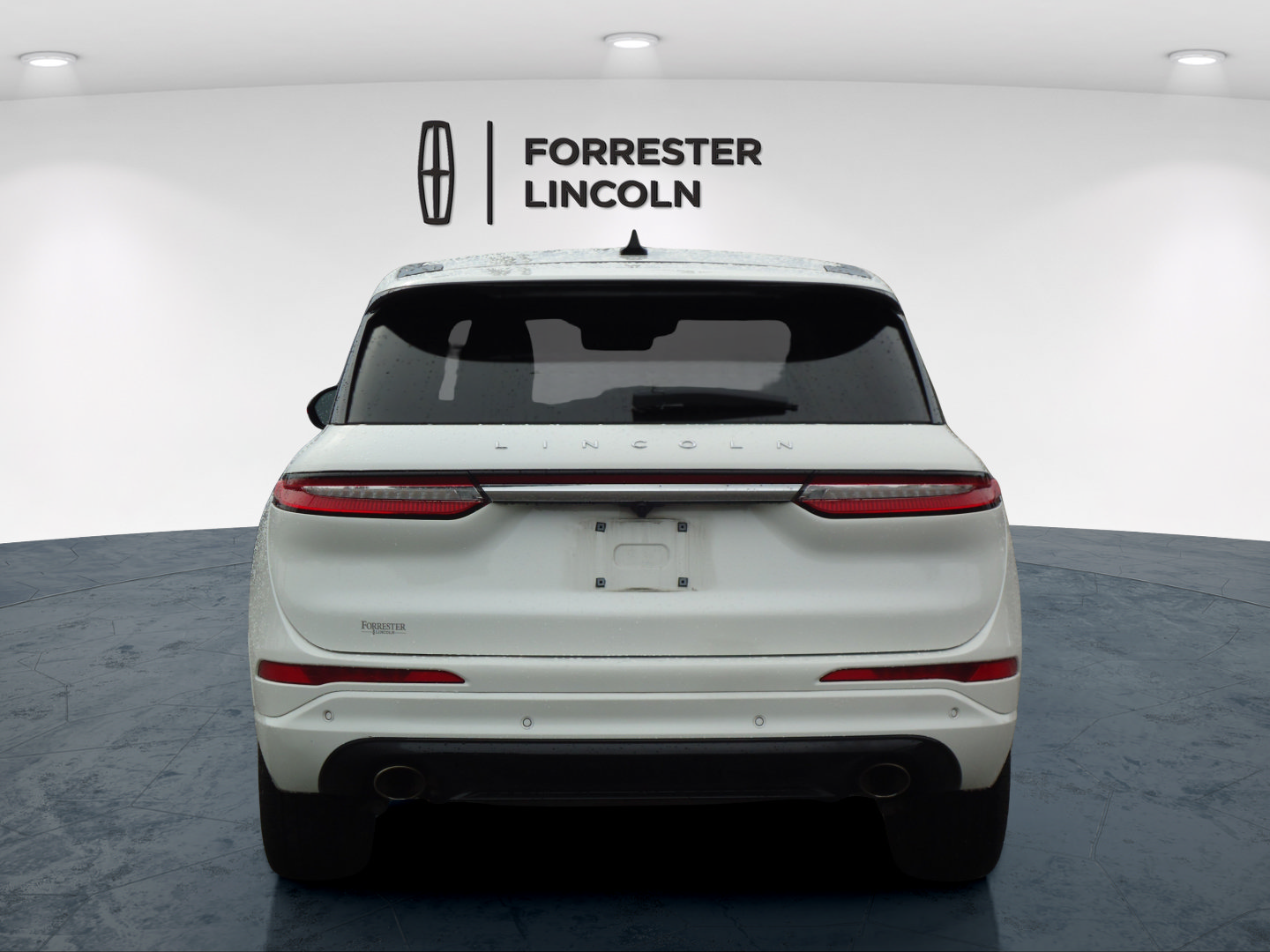 Used 2023 Lincoln Corsair AWD w/ Equipment Group 101A image 4