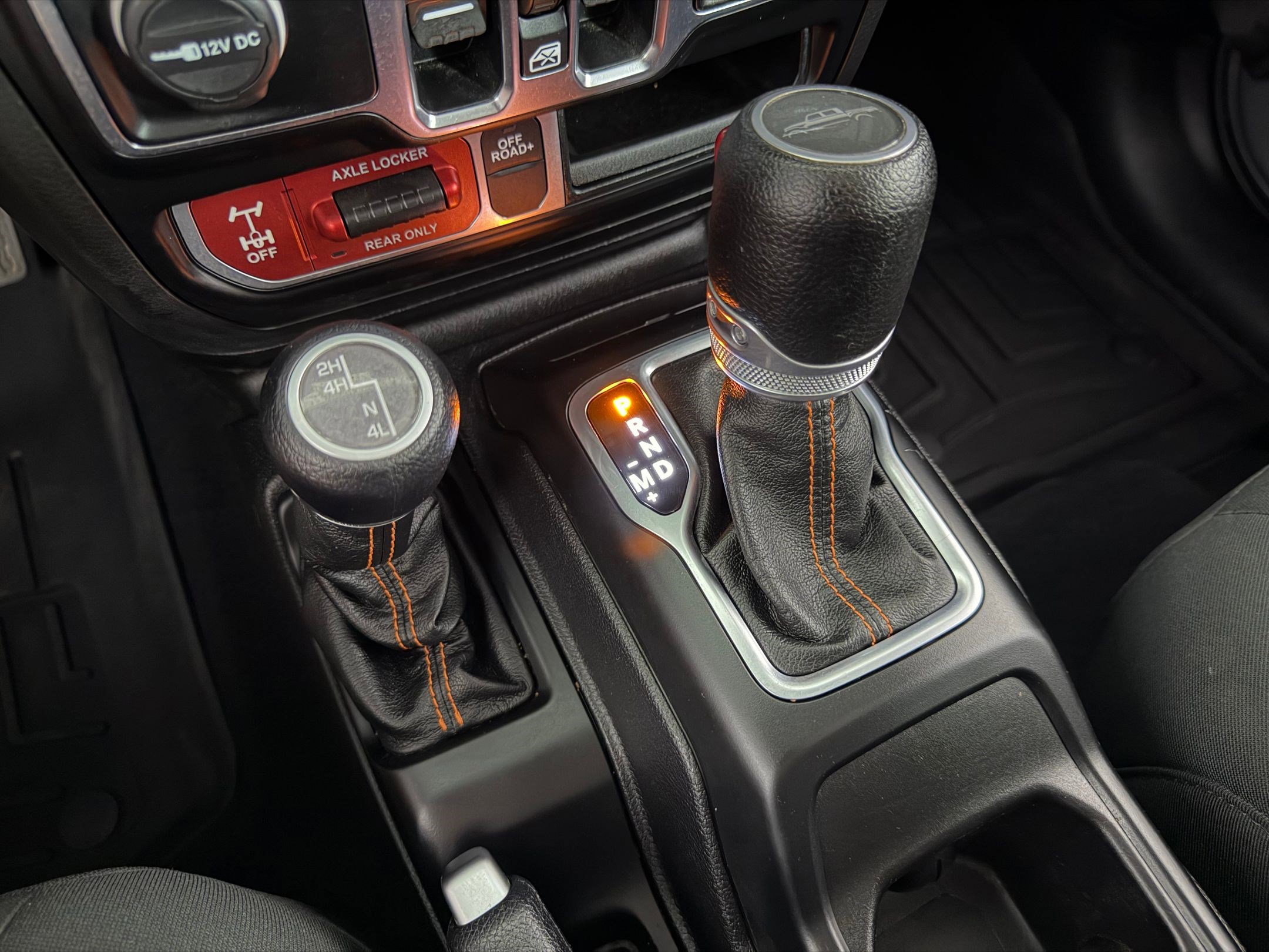 Used 2020 Jeep Gladiator Mojave AWD/4WD image 13