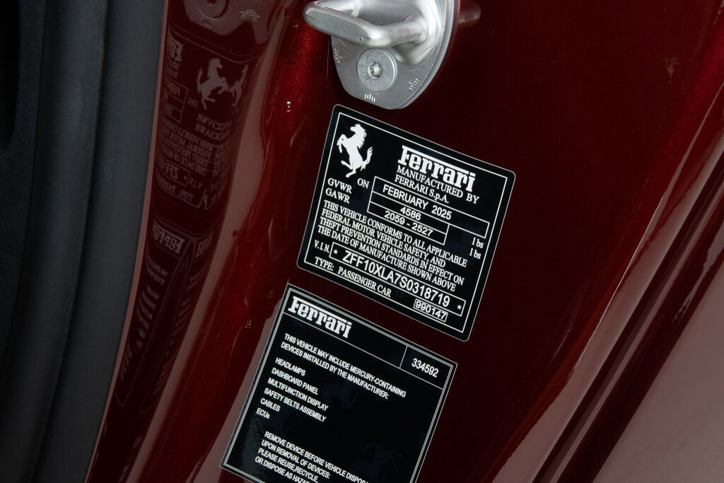 Used 2025 Ferrari 12Cilindri image 29