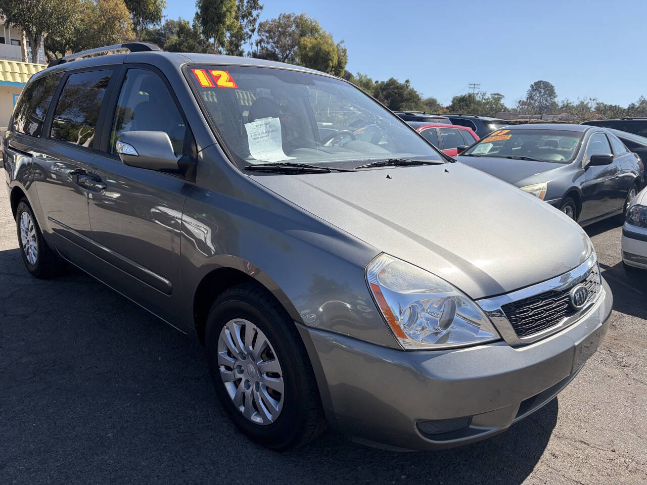 Used 2012 Kia Sedona LX
