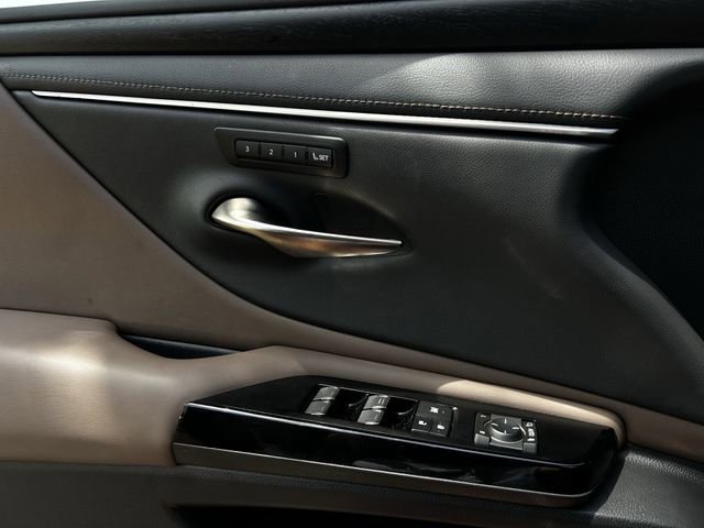 Used 2023 Lexus ES 350 w/ Premium Package FWD image 27
