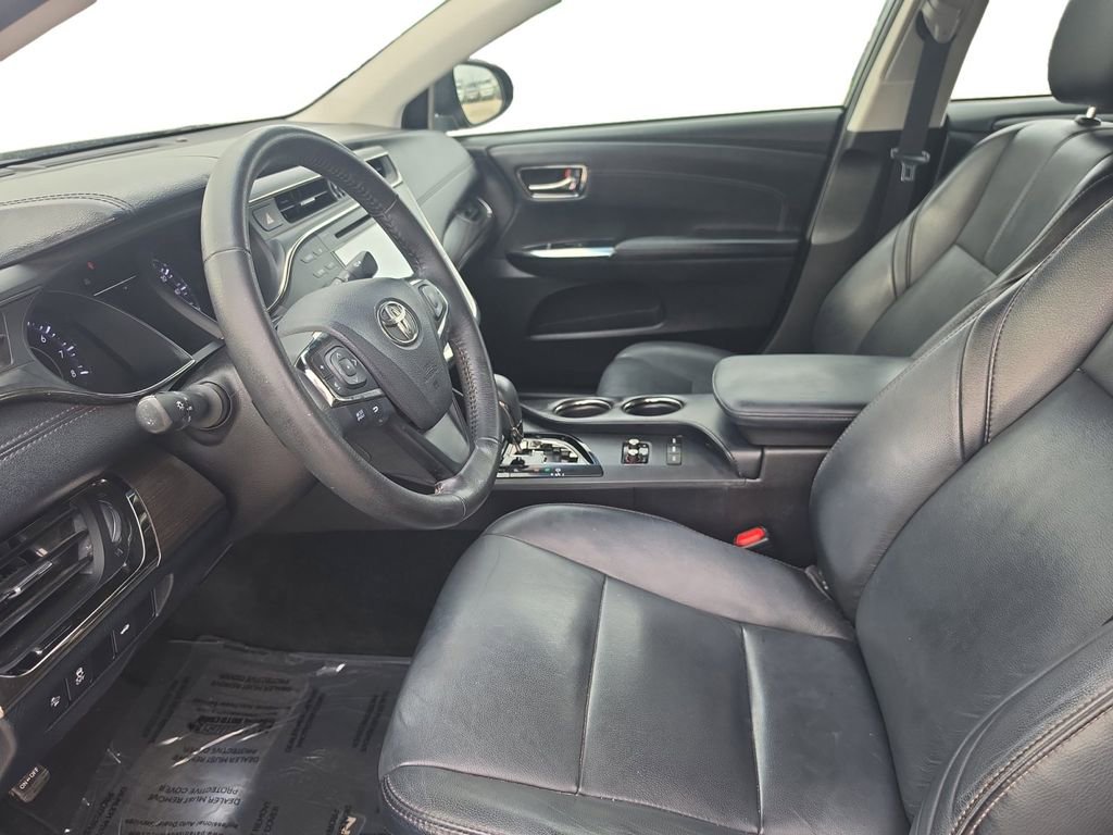 Used 2017 Toyota Avalon XLE w/ Carpet Mat Package FWD image 9