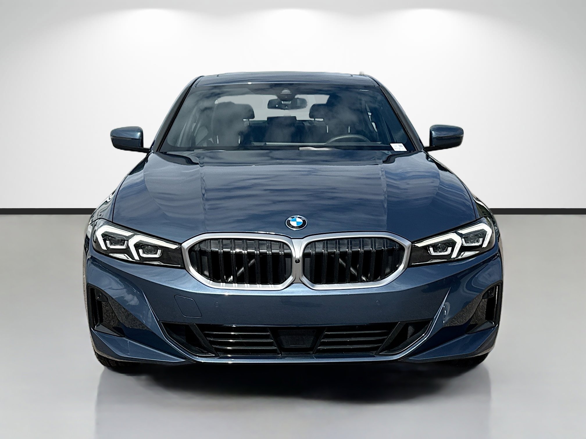 Used 2025 BMW 330i Sedan RWD image 8
