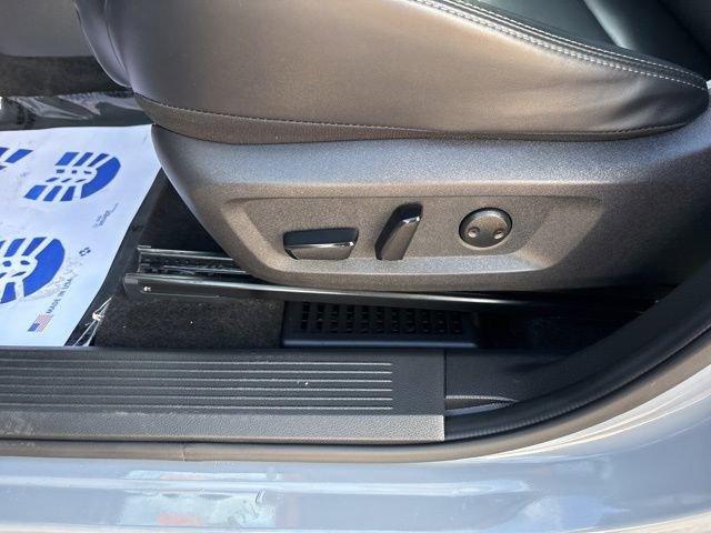 Used 2023 Nissan Rogue SV w/ SV Premium B Package image 18