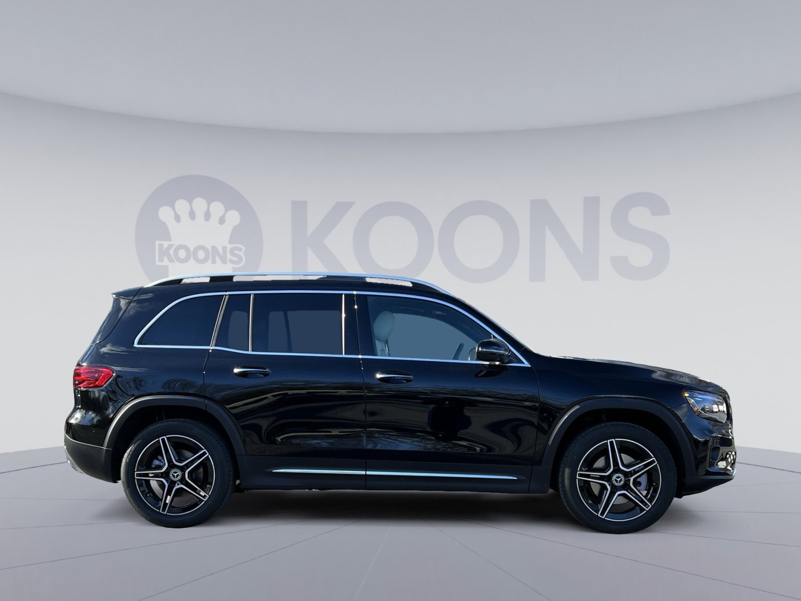 New 2026 Mercedes-Benz GLB 250 4MATIC image 7