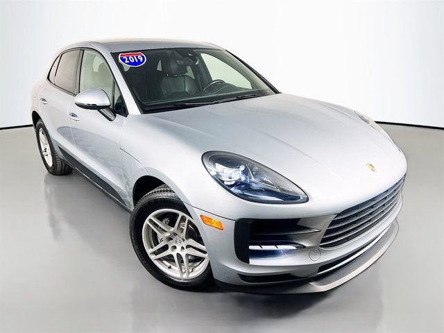 Used 2019 Porsche Macan AWD/4WD image 2