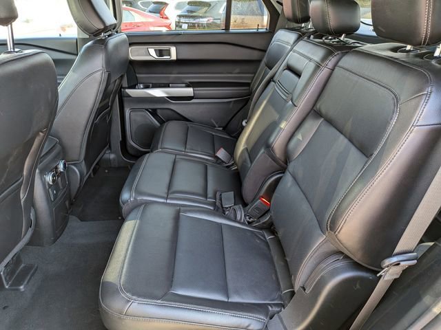Used 2023 Ford Explorer Limited image 13