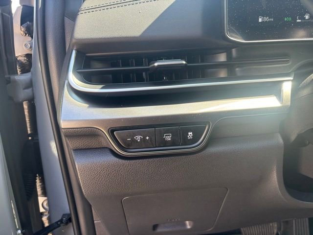 Used 2026 Kia Carnival SX w/ SX Dark Edition Package image 27