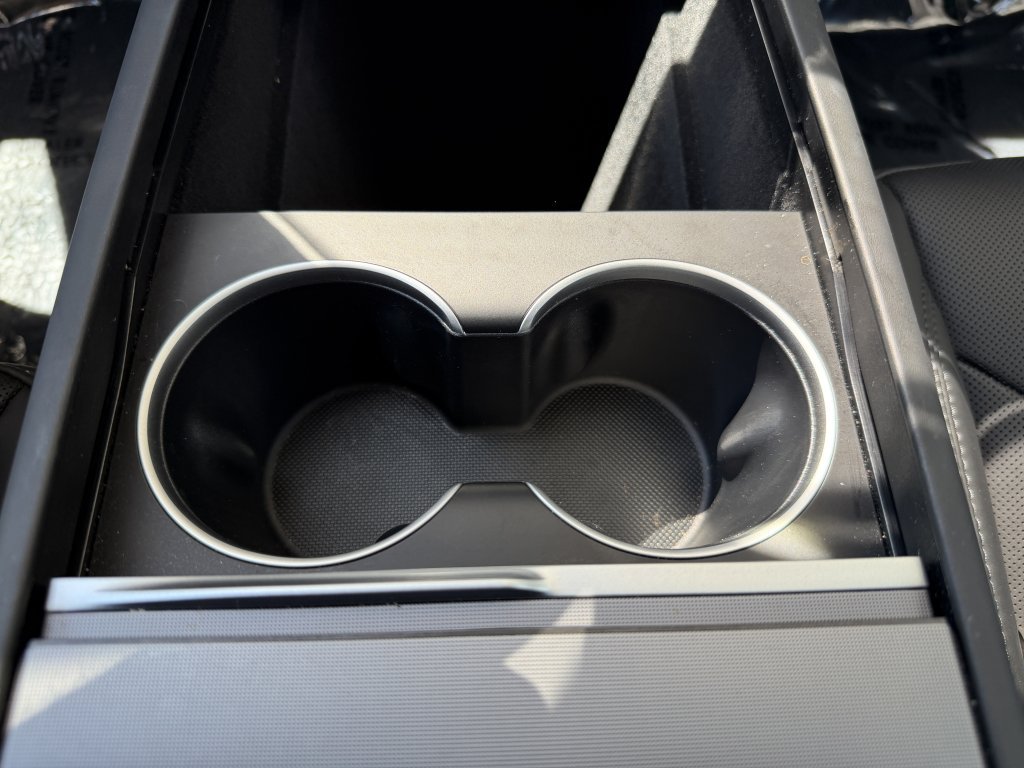 Used 2026 Tesla Model Y Long Range RWD image 30