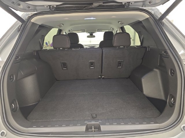 Used 2024 Chevrolet Equinox LT FWD image 15