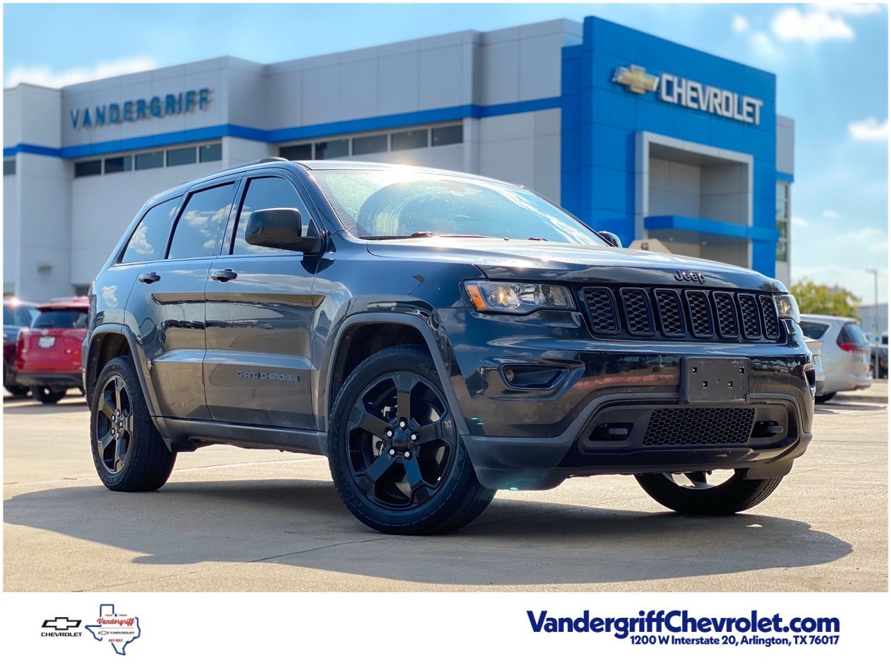 Used 2018 Jeep Grand Cherokee Laredo
